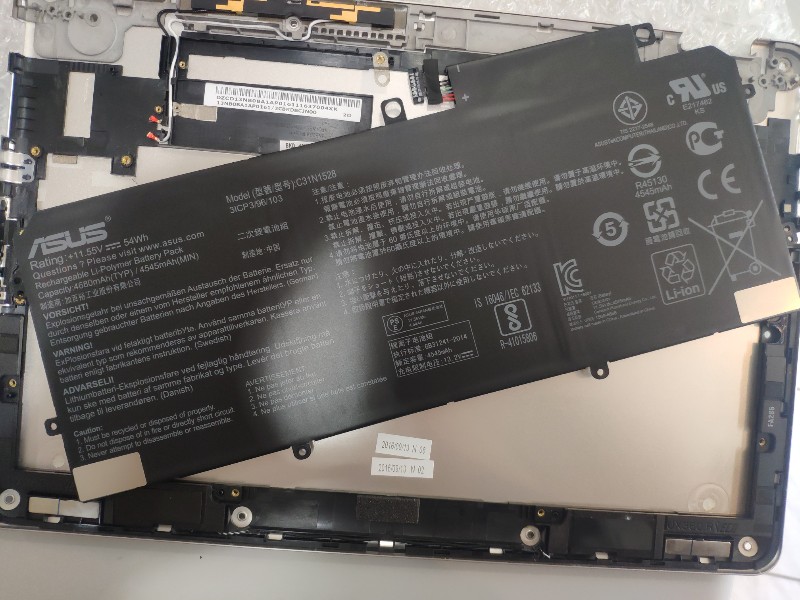 Asus ux360更換全新電池 快速更換。各廠牌電池都有哦