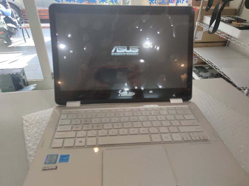 Asus ux360 轉軸壞掉 故障 鬆動 維修。已維修好很多台了哦，現場快速維修約2-3小時完工。