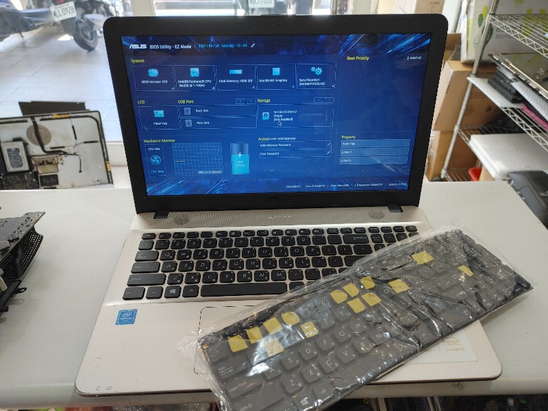 Asus x541n 鍵盤很多鍵不能按，現場更換鍵盤 ok各廠牌鍵盤都有更換