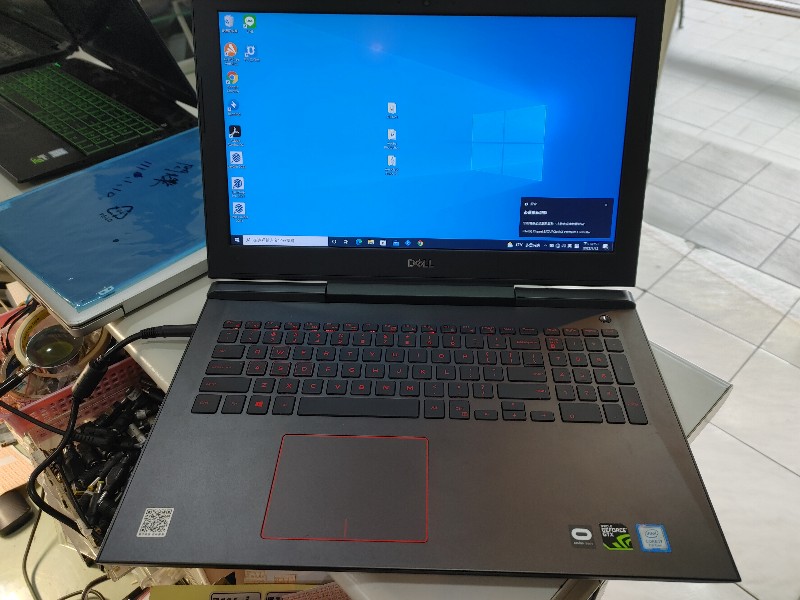 Dell p72f 不充電 可開機 維修充電模組 ok 目前dell很多機種都有不充電問題,已修很多。有同問題都可送來維修。