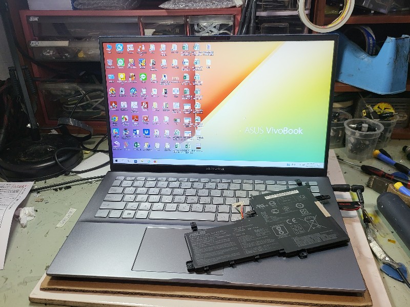 實機修-asus s531f 電池續電不好，現貨現貨拆機更換全新電池ok.各廠牌電池都有，可來電洽詢。主機板也有修