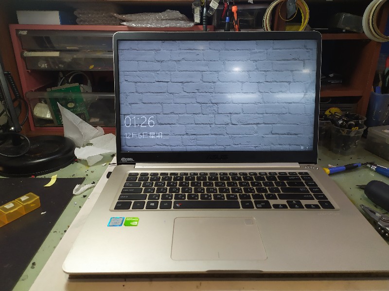 現場修-Asus s510 s410 n580 轉軸 外殼斷裂 現場拆修約1-2小時完修，各廠牌斷裂都有維修，可來電洽詢。