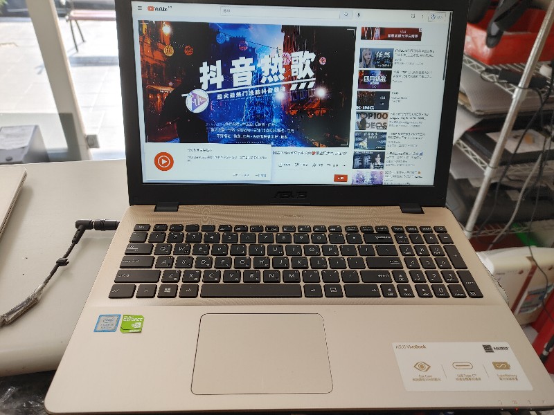 實機修-asus x542u 不開機 不過電 主板電源模組問題 現場快速維修維修,可來電或送至門市洽詢。