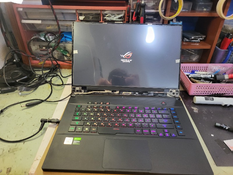 Asus gv502l客戶送修.螢幕不顯示.送原廠華碩檢測.現貨現場安裝ok,各廠牌螢幕都有可來電洽詢，專業筆電維修