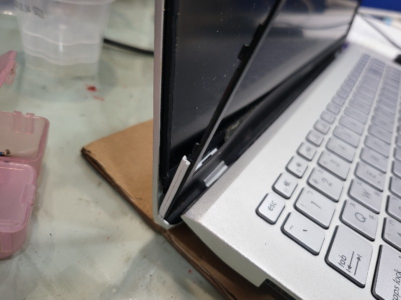 Asus s532 轉軸斷裂，現場維修ok,,修很多了喔，各廠牌都有維修可來電洽詢，nb3c大台中筆電維修