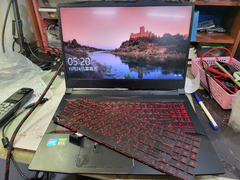 Msi gf66 鍵盤故障 風扇阻塞清潔保養，現場維修更換ok,可現場維修，nb3c大台中筆電維修。