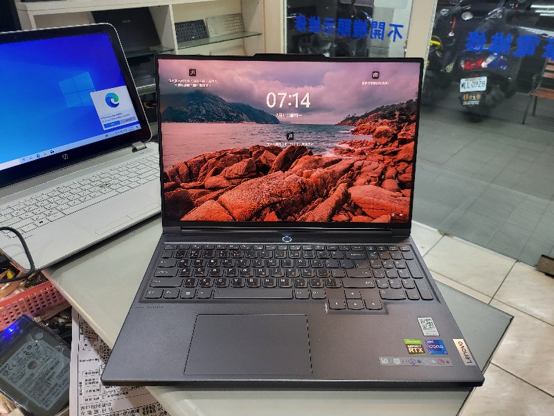 Lenovo y9000 筆電維修轉軸外殼斷裂 維修ok,有同問題都可送到門市，精修主機板，螢幕 電池 鍵盤 外殼都可現場維修。@nb3c