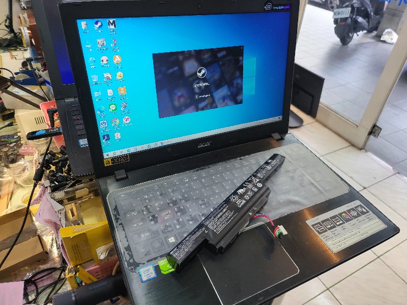 Acer e5 575 客戶送修 電池故障不續電 現貨現場更換電池ok,有電池需求都可先來電洽詢,大部份都有現貨，@nb3c
