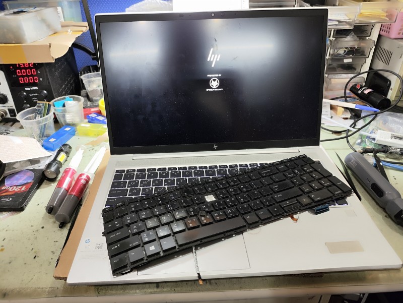 Hp hsn-143c-5 鍵盤現貨現場更換ok,各廠牌鍵盤都有更換可來電洽詢