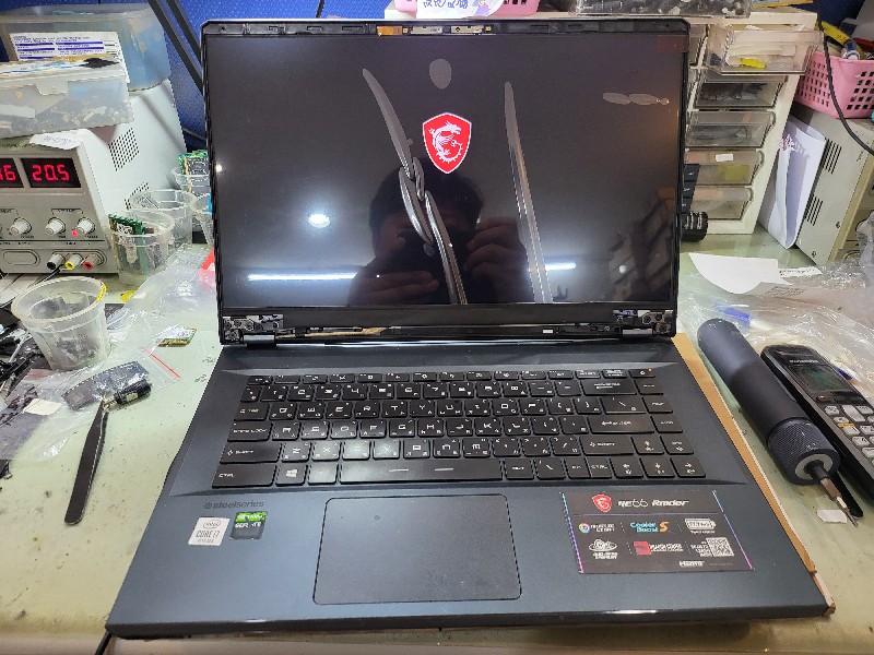 Msi ge66 不顯示 實機檢測螢幕故障，現貨現場安裝螢幕ok，各廠牌螢幕都有可送來門市維修，nb3c大台中筆電維修