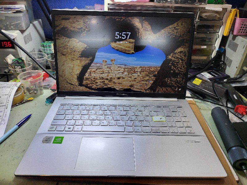 Asus s533f 不顯示 外接顯示異常，實機拆解主機板顯示卡訊號模組有問題維修ok,不開機不顯示精修筆電主機板.nb3c大台中筆電維修