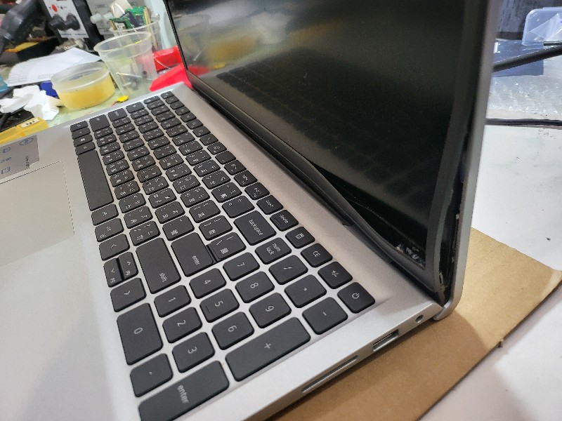 Dell inspiring 15 3000 轉軸外殼斷裂 破裂 現場維修ok,各廠牌轉軸外殼都可維修，可送到門市，nb3c大台中筆電維修
