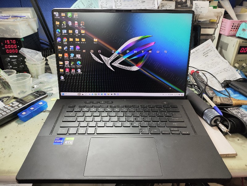 Asus gu603h 實機拆解維修 不開機 不過電 螢幕 鍵盤 外殼 電池 都有，可來電洽詢