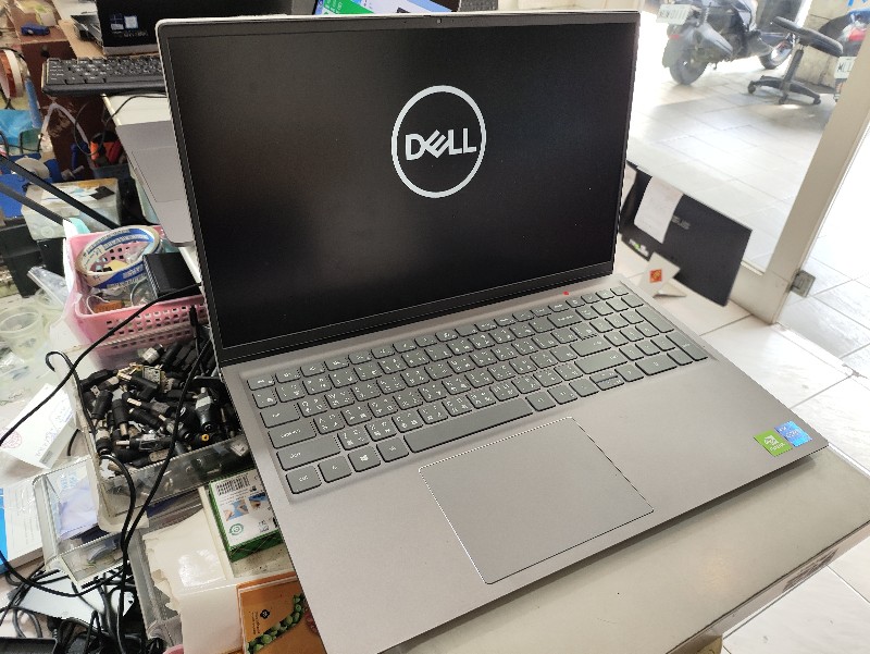 Dell 15 5510轉軸斷裂 開開的 實機拆解維修ok,已修上百台此斷裂故障問題，現場維修約1-2小時完修ok,各廠牌都可轉軸斷裂維修.