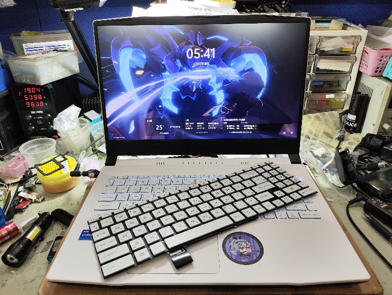 Msi 15 鍵盤故障 實機拆解 現貨現場維修ok,各廠牌電池螢幕鍵盤都有貨可快速維修 nb3c