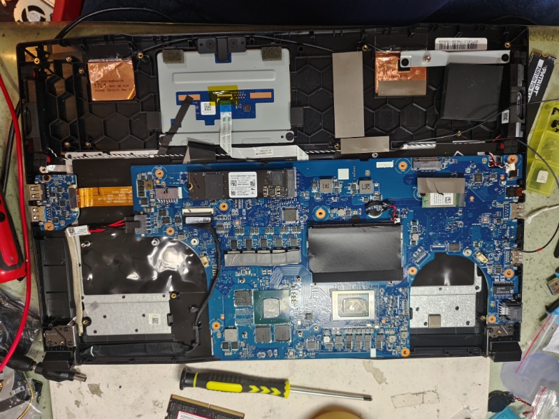 Msi a17 開機不顯示 無畫面 不開機有電源燈亮 實機拆解 專業主機板維修 查詢主機板電路 訊號 電原模組ic查到訊號有問題維修更換零件 ok 開機 專業主機板維修 各廠牌都有快速維修最快當天維修好 大台中筆電維修 可來電洽詢 line:@nb3c