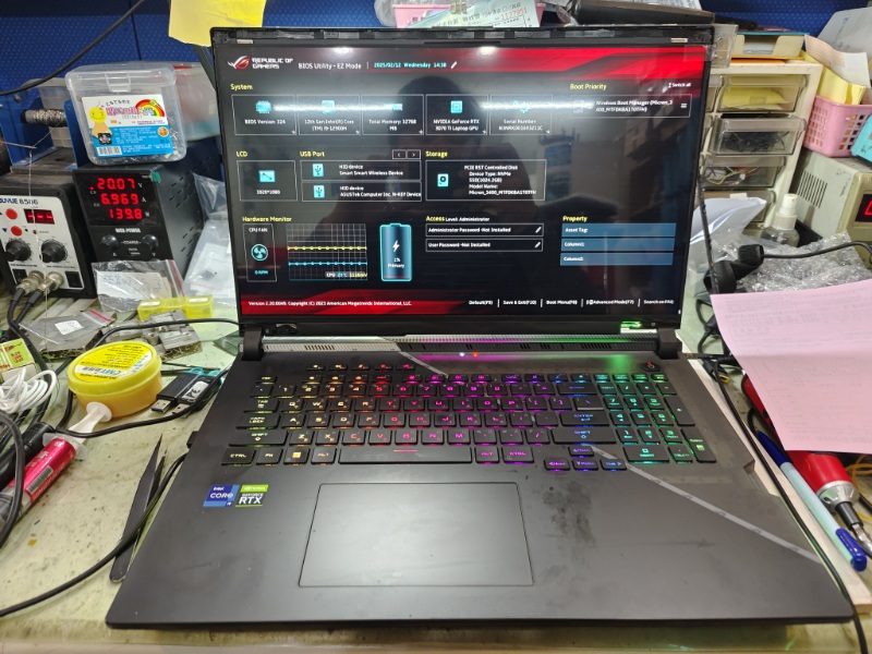 ASUS G733Z 螢幕顯示異常 現貨現場安裝OK.各廠牌筆電螢幕都有可來電洽詢.NB3C大台中筆電維修