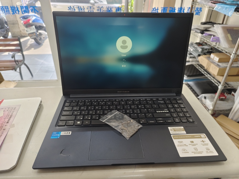 Asus x1504 轉軸斷裂 現貨 現場維修，約1-3小時完修，各廠牌筆電全系列都可維修 可來電洽詢 line:@nb3c