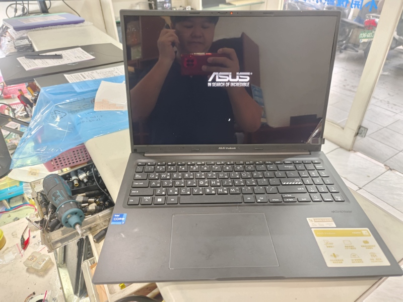 Asus x1605v 螢幕破裂 現貨現場更換ok 各廠牌筆電螢幕都有 可現場更換 可來電洽詢 大台中筆電維修 nb3c line:@nb3c